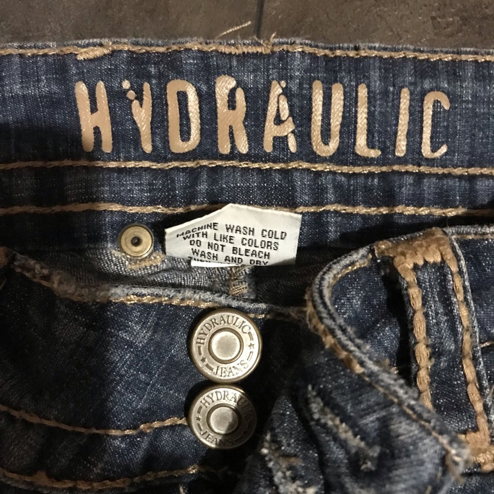 Capris - Picture 2 of 5